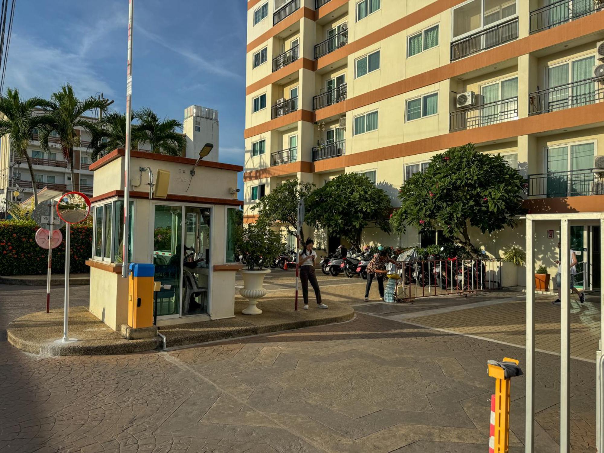 卧室直达泳池 全网最低价 到中天海滩5分钟 Jomtien Exterior foto
